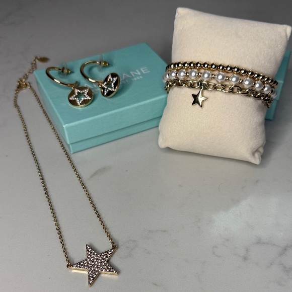 Park Lane Hadley July 2025 Sparkle Box - Picture 3 of 3